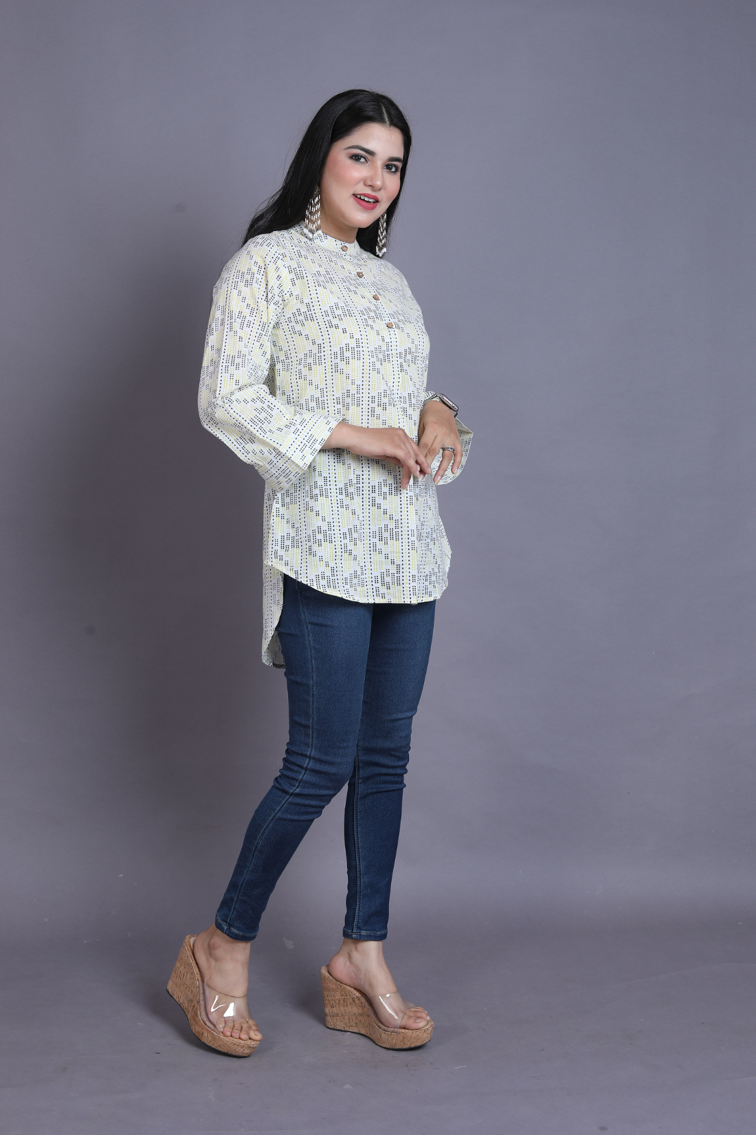 WOMENS SHORT PRINTED SHIRT FOR OFFICE USE